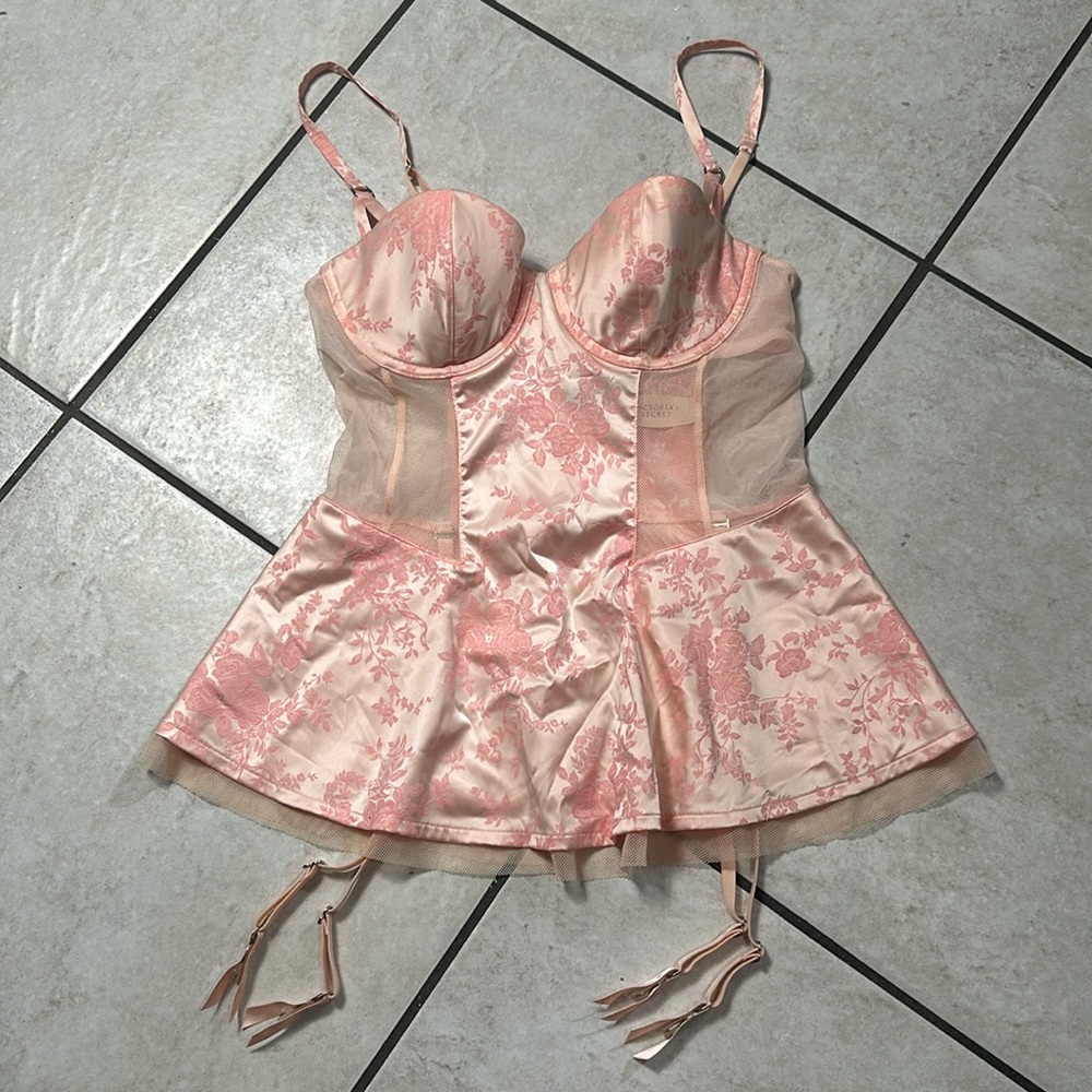 NWT Victoria’s Secret Baby‎ Pink Floral Satin Bustier Corset
